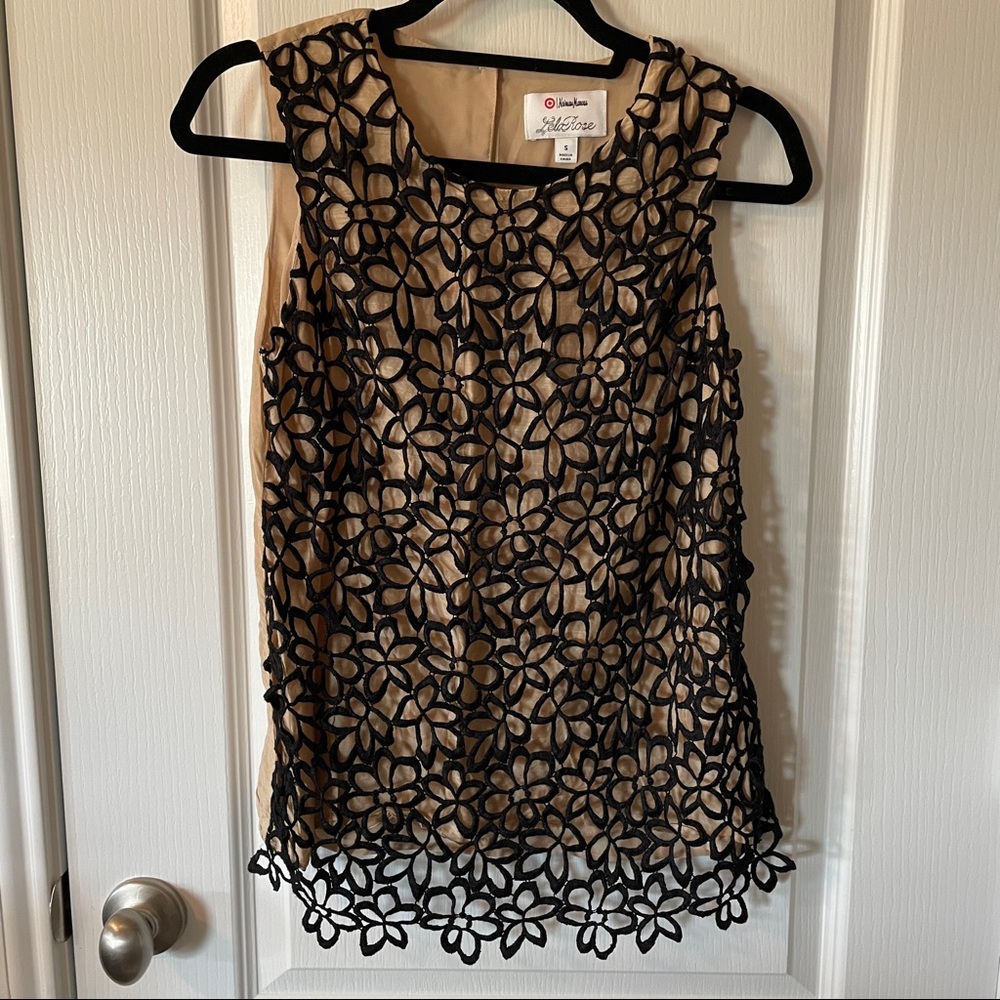 Neiman Marcus x Target Lela Rose sleeveless black floral lace top blouse size S